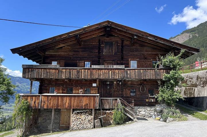 Ferienhaus für 14 Personen, mit Balkon und Garten in Stummerberg