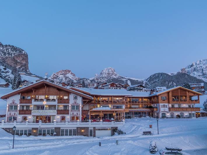 Hotel für 4 Personen, mit Ausblick und Garten sowie Terrasse und Pool in Wolkenstein