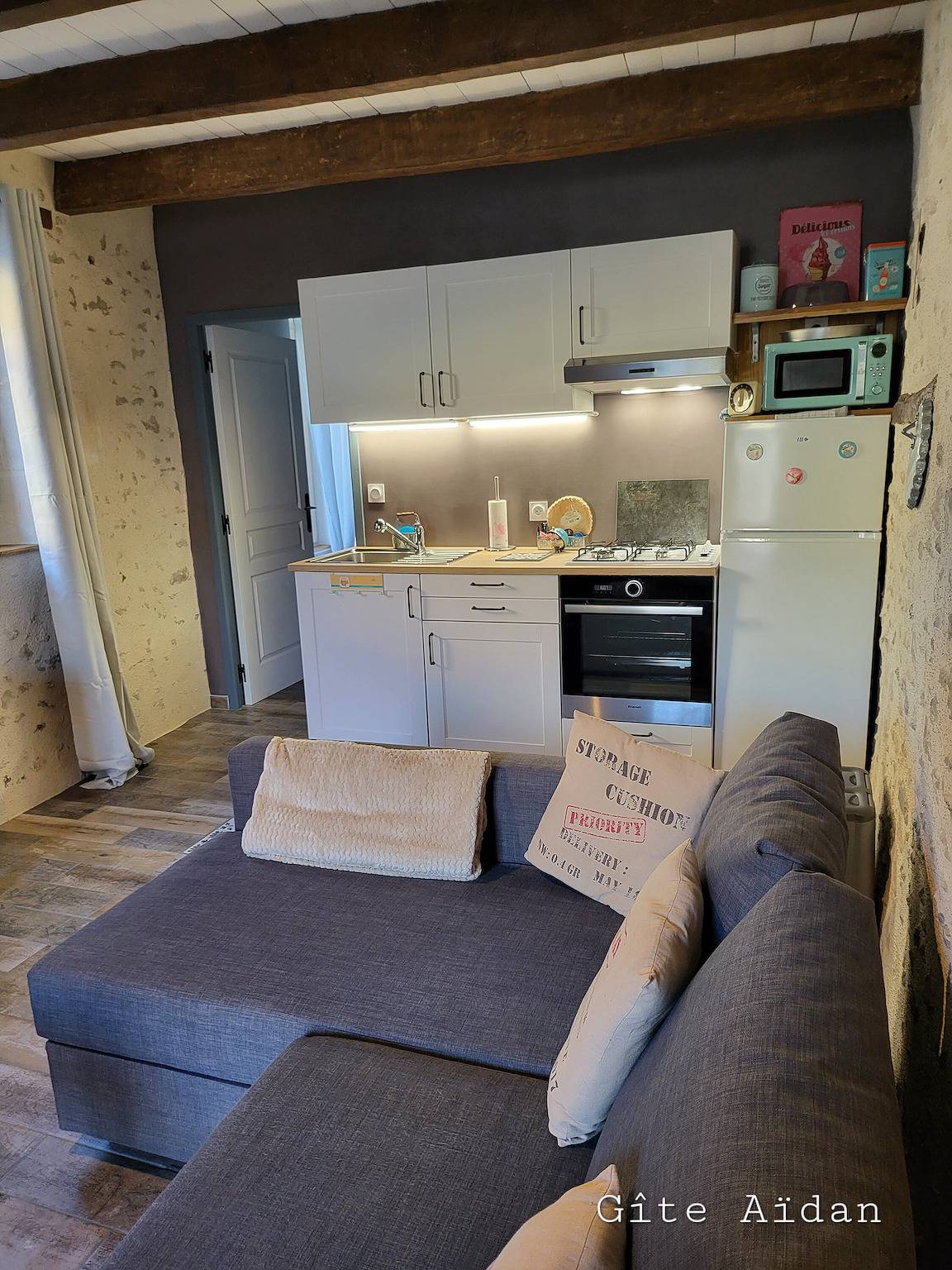 Maison de vacances « Le Gîte Aïdan » avec jardin partagé et Wi-Fi in La Puye, Vienne (France)