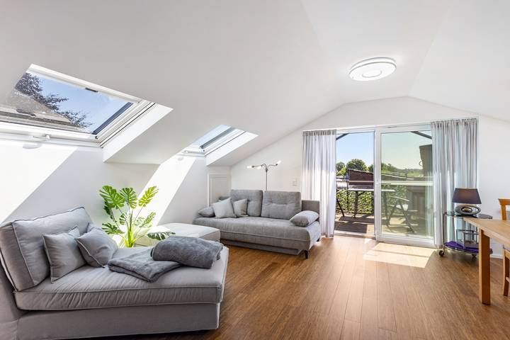 Apartment 'Haus Wohlfühlen' with Balcony and Air Conditioning