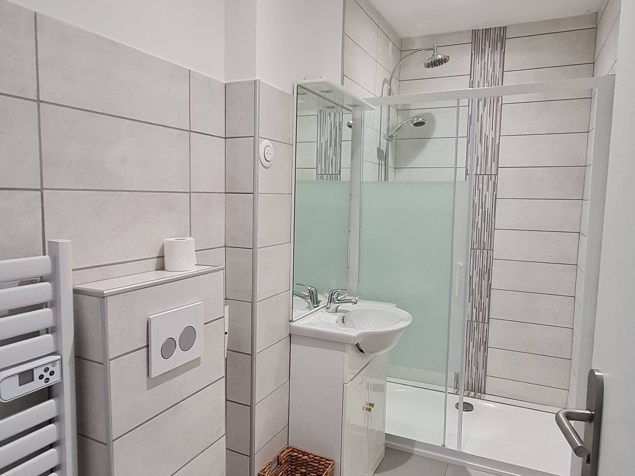 Appartement entier, Escapade Nature au Parc de Lorraine - Gîte Lumineux pour 2-4 Pers, Activités & Détente in Lacroix-sur-Meuse, Région de Commercy