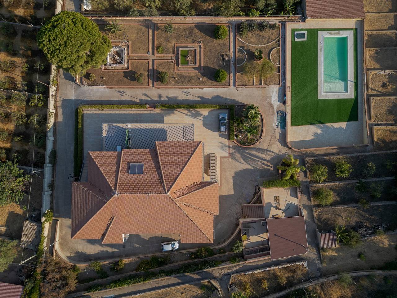 Vacation Rental for 4 Guests in Ragusa, Ragusa Province