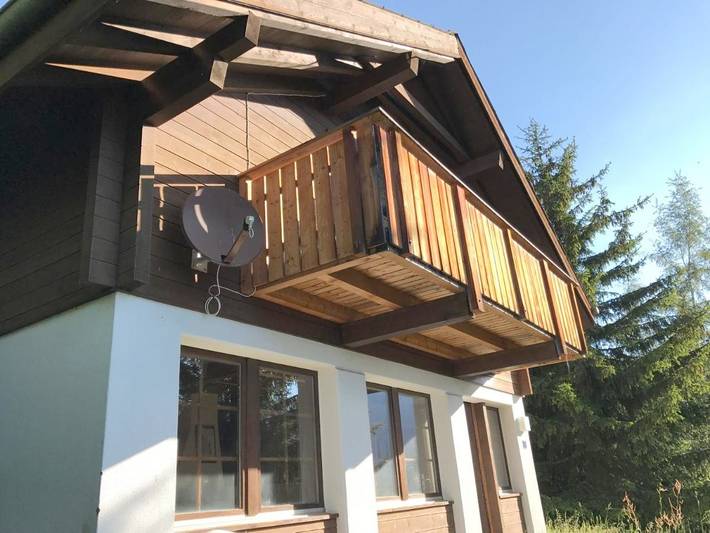 Chalet voor 6 personen, with Balkon and Terras as well as Tuin and Uitzicht in Naters