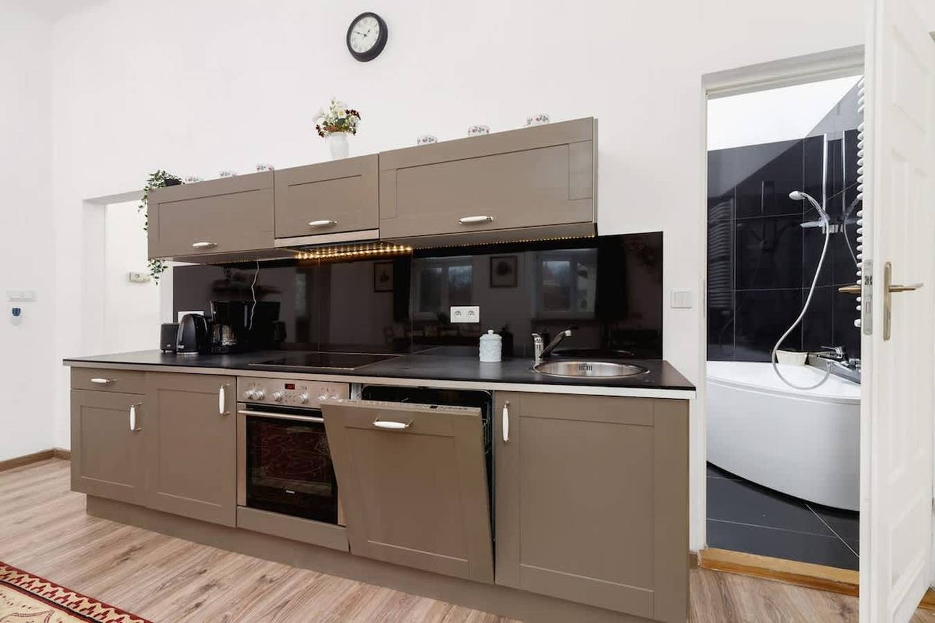 Appartamento intero, Pijarska 19   Apartment with 3 Bedrooms   Cracow in Cracovia, Piccola Polonia
