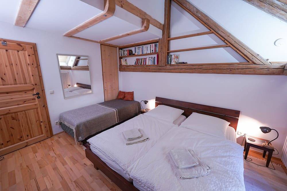 Loft für Familien, Gruppen, Kamin, Nähe Ammersee, Allgäu, Neuschwanstein in Unterdießen, Romantische Straße