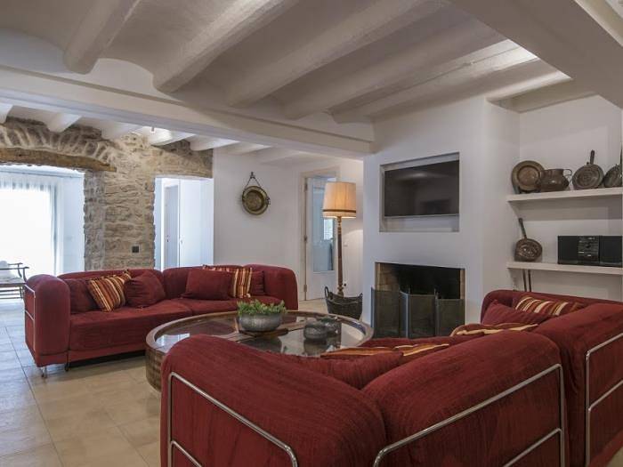 Casa rural para 14 personas, con jardín además de vistas al lago y terraza, Familias con niños en Bages - 4