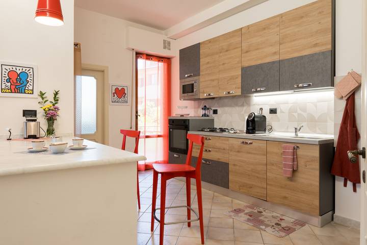 Apartamento entero, Habitación 'Art Rooms - Leonardo Da Vinci' con terraza compartida, Wi-Fi y aire acondicionado. in Arezzo, Provincia de Arezzo