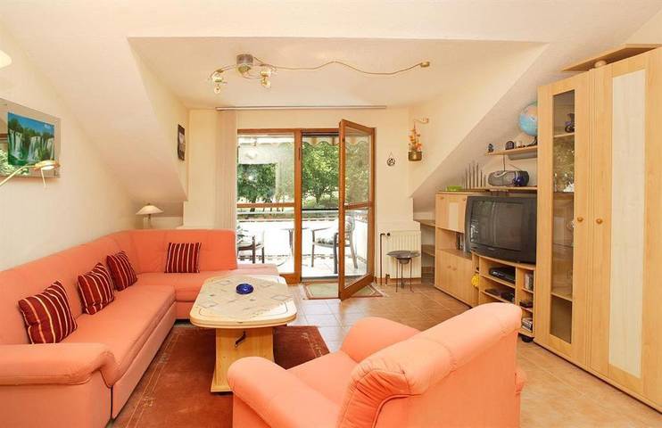 Ferienhaus für 3 Personen, mit Balkon und Terrasse sowie Garten in Jesteburg