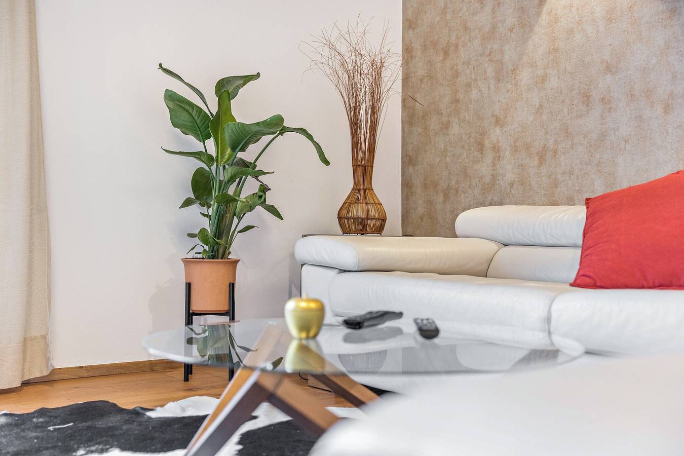 Apartamento inteiro, Apartamento 'Ferienwohnung Mit Herz Und Holz' com Varanda e Wi-Fi in Penzing, Romantische Straße