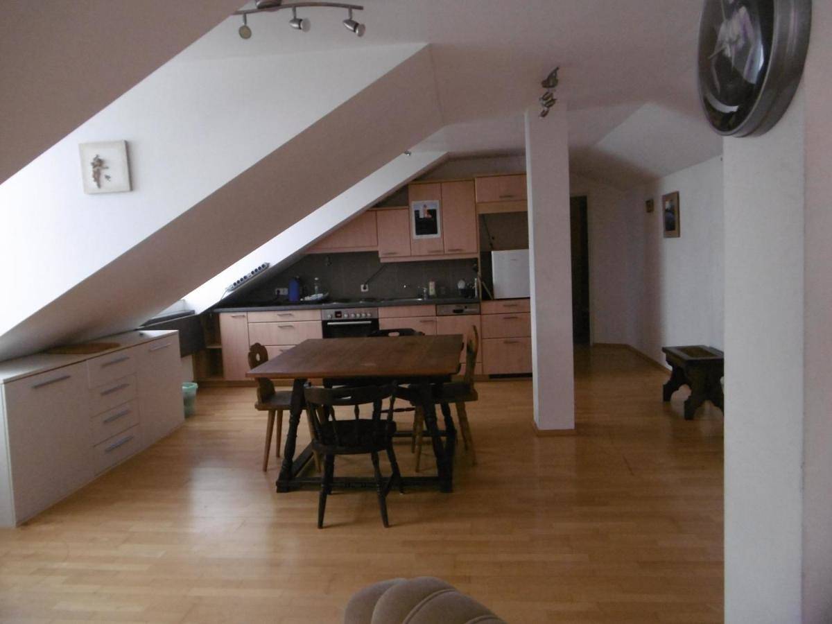 Ganze Wohnung, Appartements Donaublick in Linz, Linz-Wels