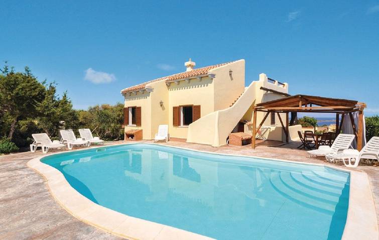 Villa per 13 persone, con Terrazza e Giardino a Stintino