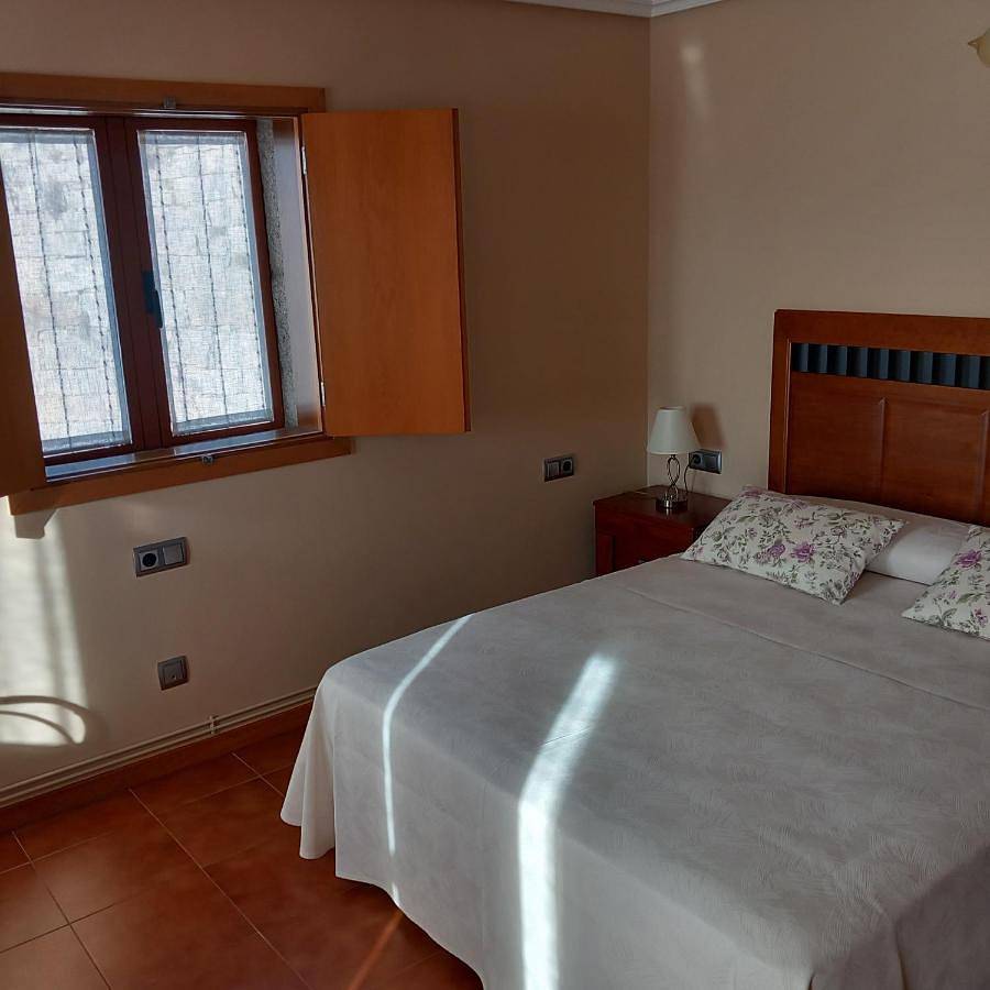 Double Room with Private Bathroom in Gondomar, Costa de Galicia