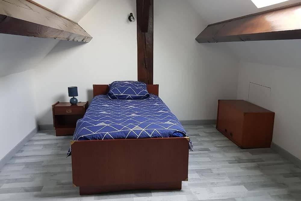 In The Heart Of Our Countryside in Lachapelle-Saint-Pierre, Oise