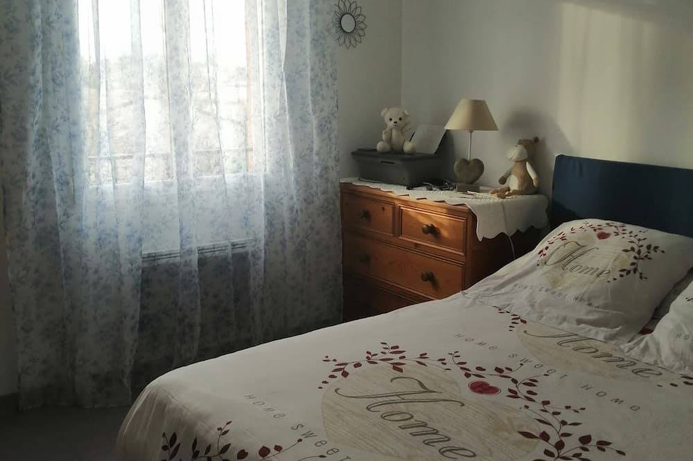 Fully air-conditioned Provencal house for family vacations! in Sérignan-du-Comtat, Vaucluse