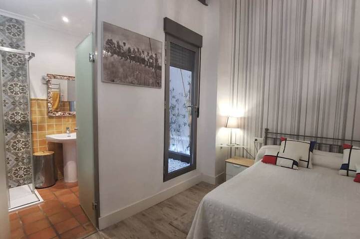 Ganze Wohnung, Luxuriöses Appartement Mit WIFI Privater Sonnenterrasse & Jacuzzi Im Stadtzentrum in Valencia City Centre, Valencia