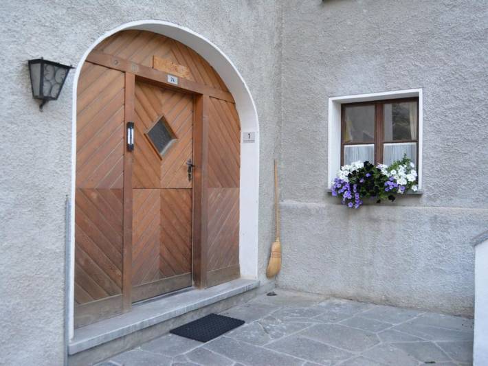 Ferienwohnung für 4 Personen, mit Garten in La Punt-Chamues-ch