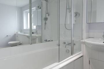 Holiday Home for 12 People in Rock, St Minver Lowlands, Photo 3