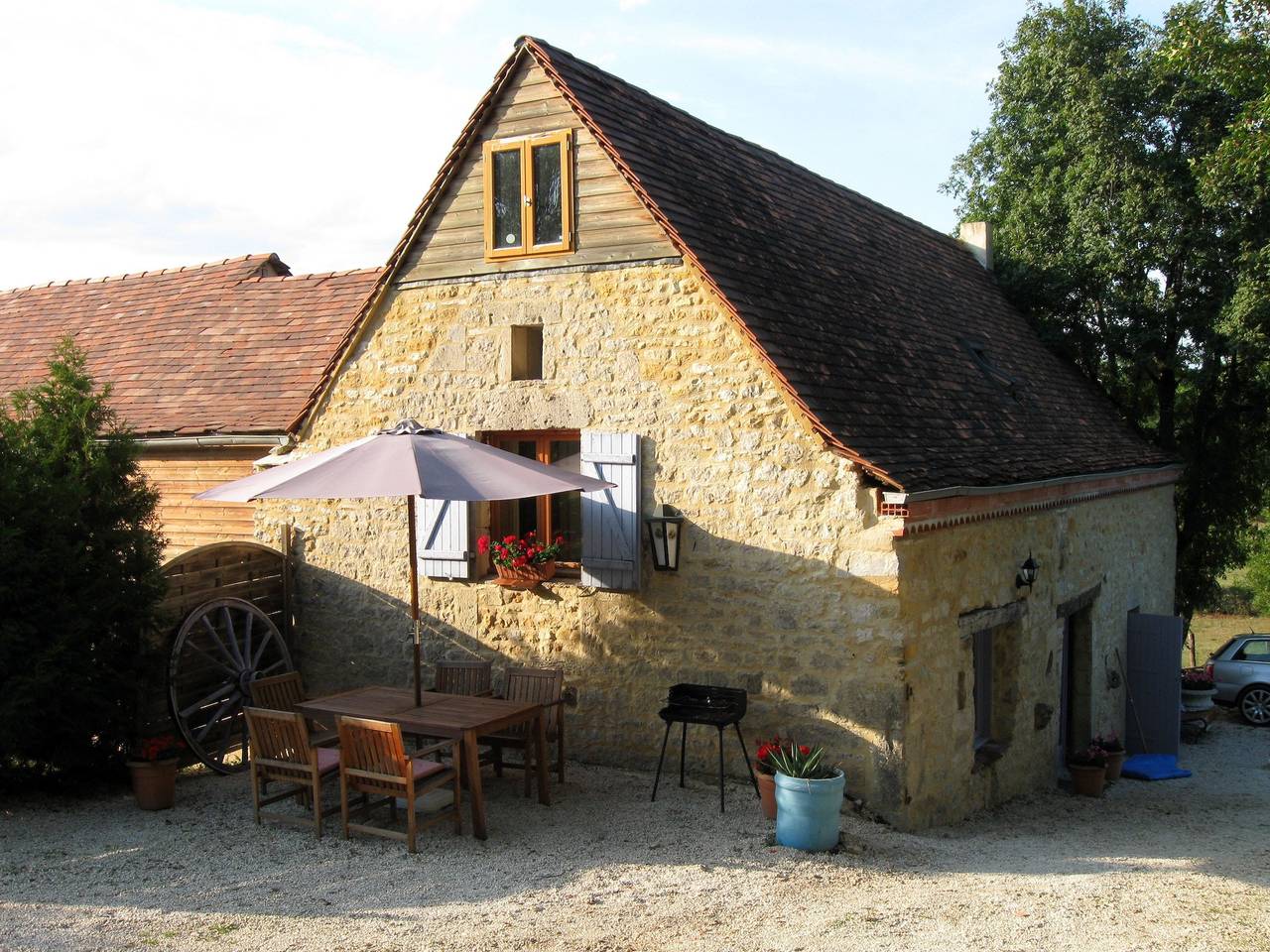 Les Combes - 6 personen in Frayssinet, Quercy