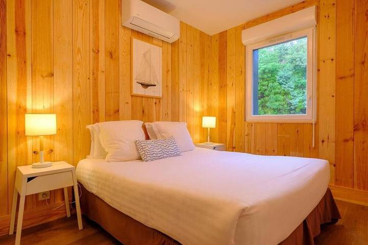 Appartement de vacances pour 6 personnes, avec terrasse ainsi que jacuzzi et jardin, animaux acceptés