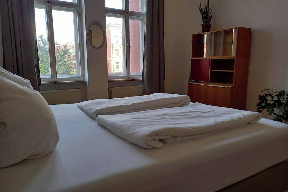 Ganze Wohnung, 2 Zimmer Vintage Apartment | Prenzlauer Berg in Prenzlauer Berg Berlin, Berlin