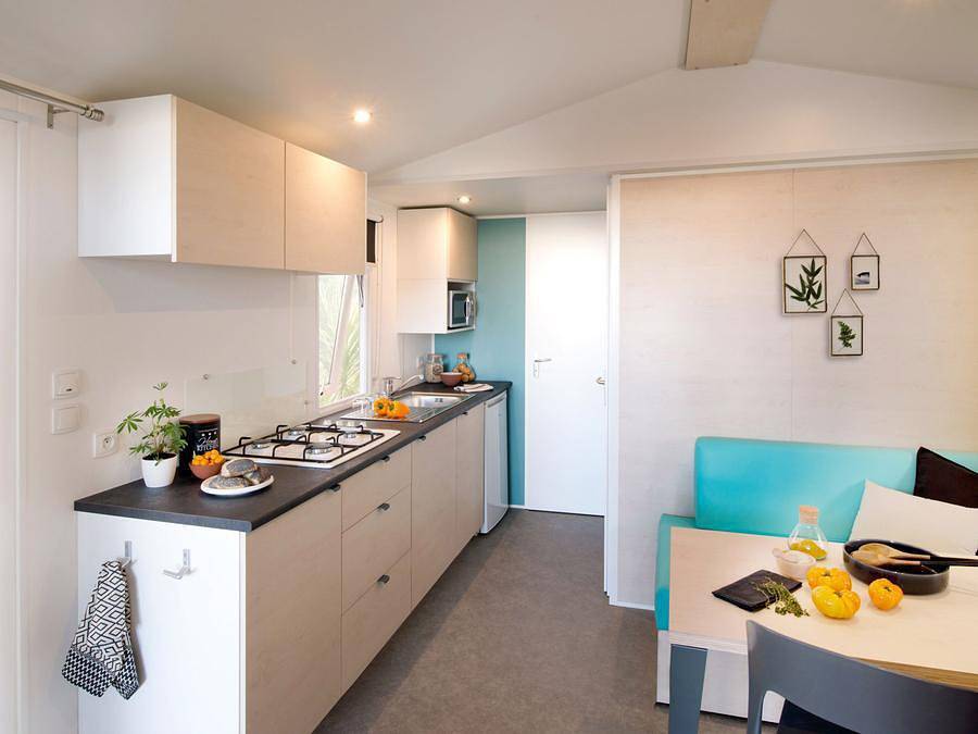 Camping Club Les Tamaris 5* - Ms Vacances - Mobilhome 4 personnes - Faro Confort Climatisé in Le Barcarès, Côte méditerranéenne (France)