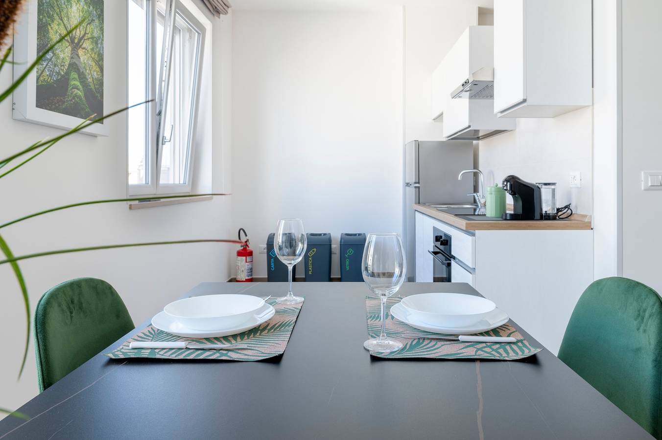 Appartamento intero, Appartamento 'Ingrosso Suites - Green' con terrazza privata, Wi-Fi e aria condizionata in Castri di Lecce, Provincia di Lecce