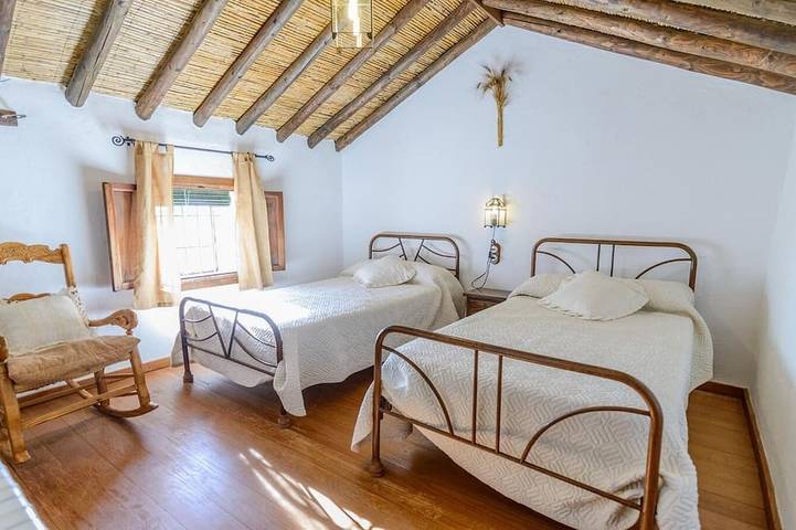 El Morrón Algarinejo in Fuentes de Cesna, Algarinejo