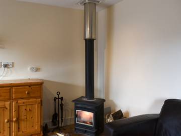 Chalet for 6 People in Okeford Fitzpaine, Cranborne Chase, Photo 4