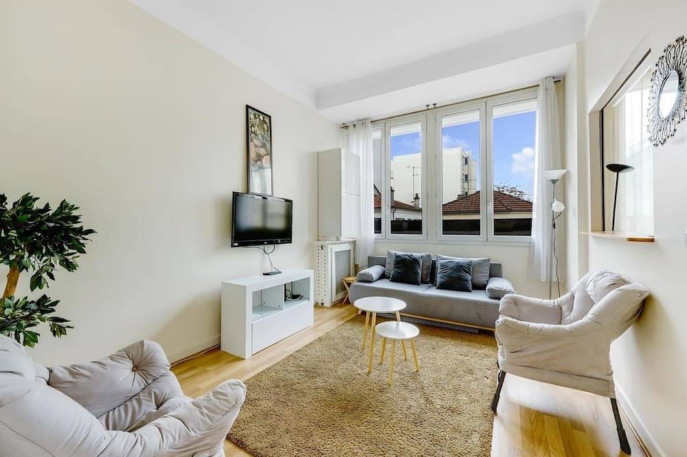Entire apartment, Cosy cocoon at the gateway to Paris, close to the metro and all amenities in Montrouge, Hauts-de-Seine