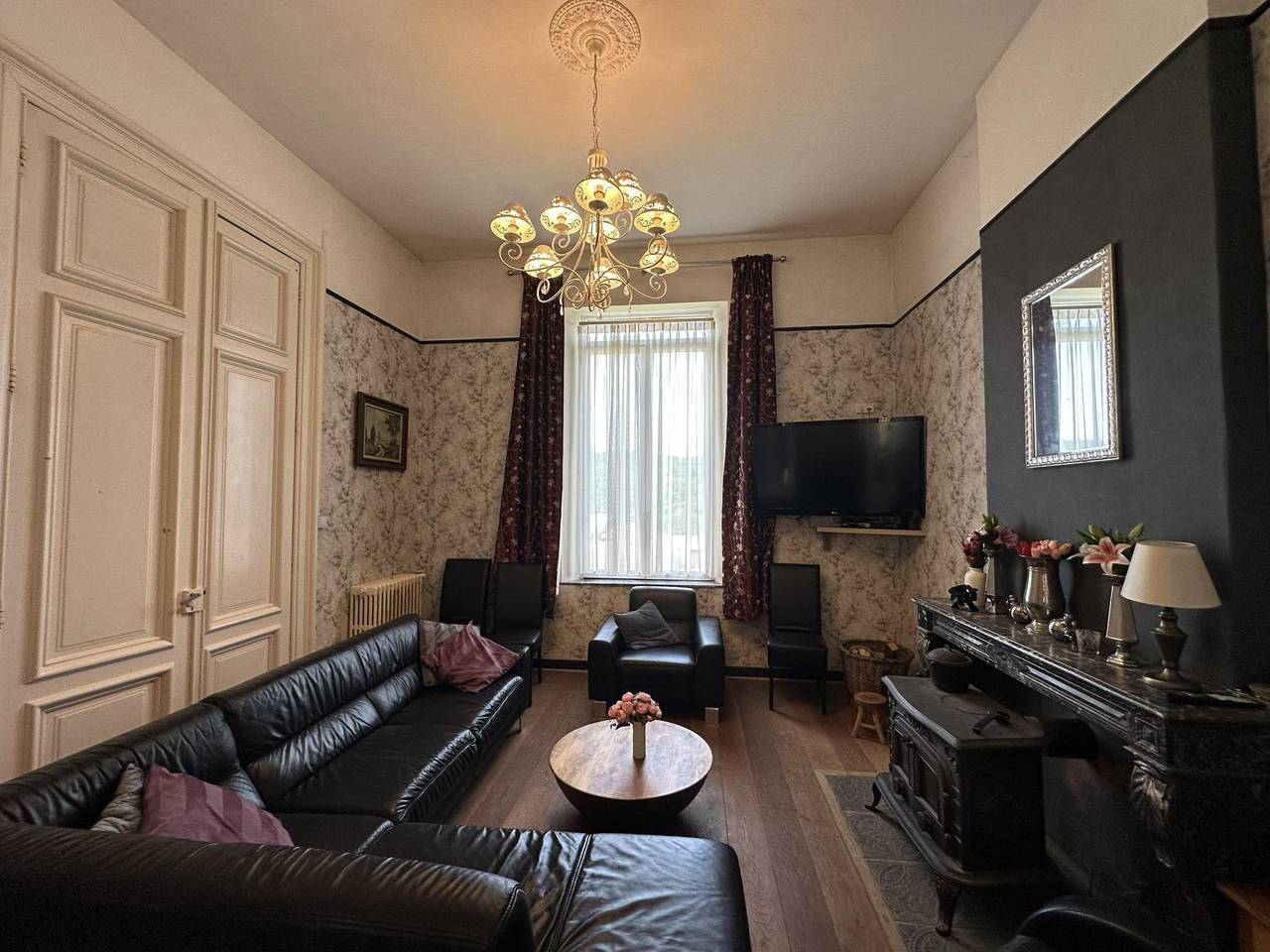 Grand maison avec poêle à bois et billard in Vireux-Molhain, Parc naturel régional des Ardennes