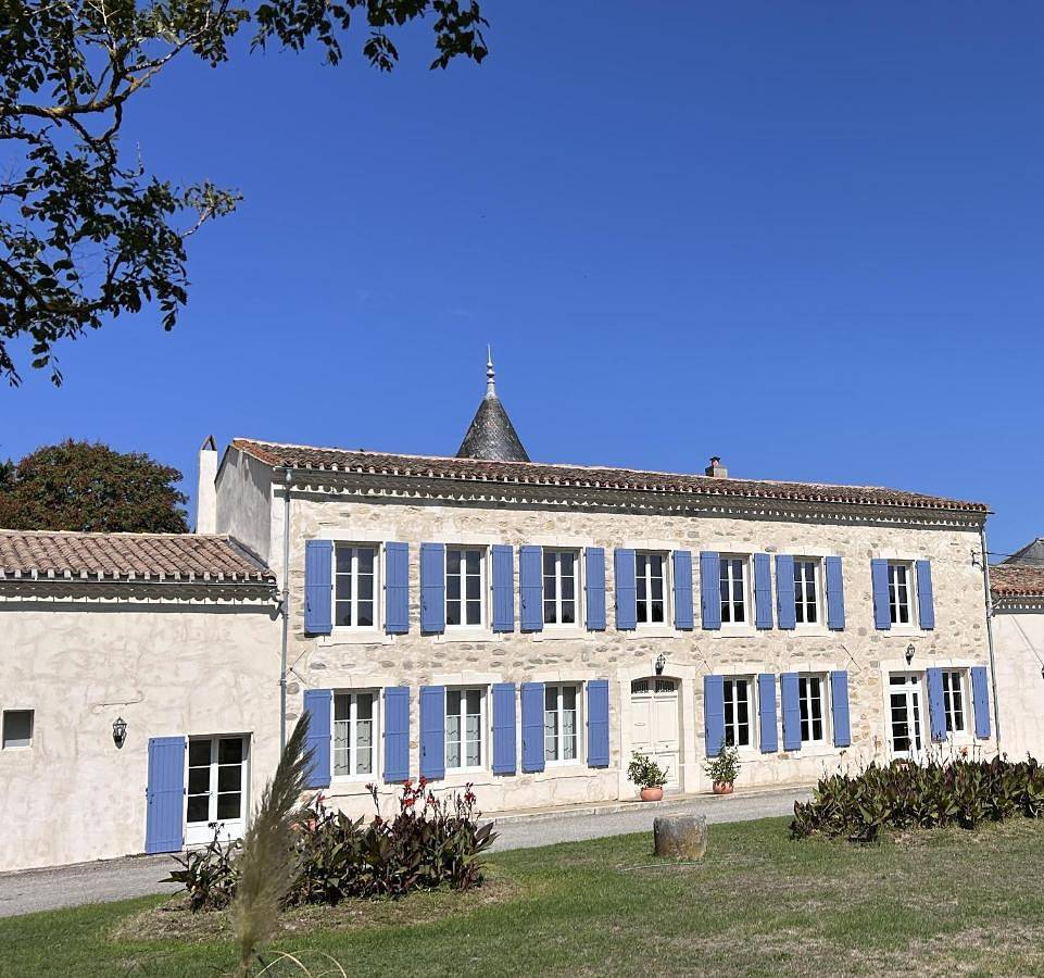 Domaine de Lanis - Chambres d'hôtes avec parc et piscine in Castelnaudary, Région de Carcassonne