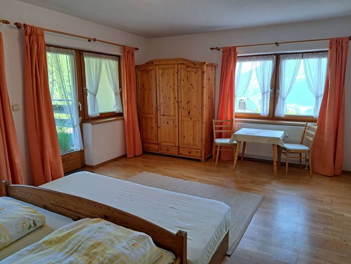 Ferienhaus für 12 Personen, mit Balkon und Terrasse sowie Garten in Hainzenberg - 4