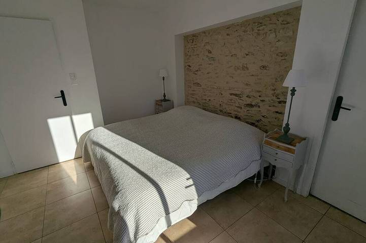 Location de vacances pour 12 personnes, avec jacuzzi ainsi que terrasse et jardin, animaux acceptés à Saint-Florent-le-Vieil - 2