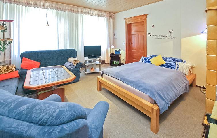 Ferienwohnung für 4 Personen, mit Terrasse und Seeblick in Lychen - 3