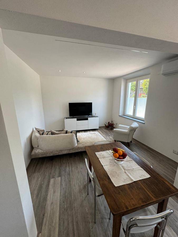 Ferienwohnung für 4 Personen, mit Terrasse und Garten