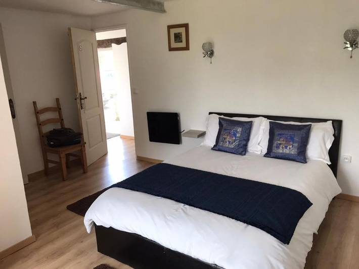 Chambre d’hôte pour 2 personnes, avec jardin ainsi que terrasse et vue à La Puye