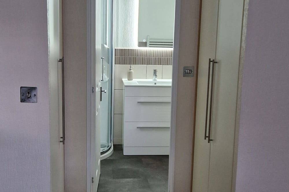 Newly Refurbished in White Cross Bay, Lake District