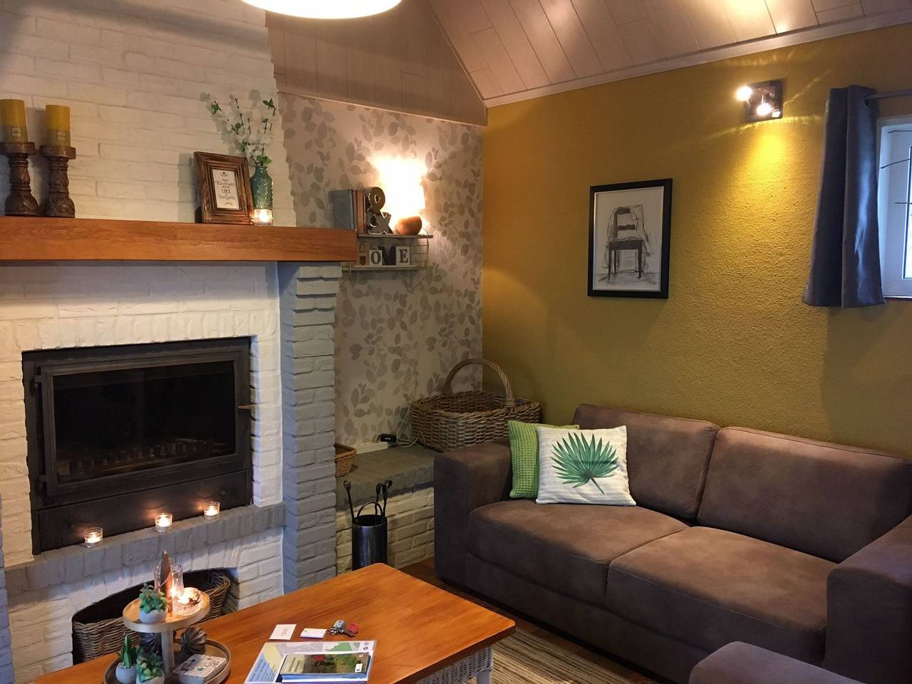 Windekind mit Blick auf die Felder in Adinkerke, De Panne