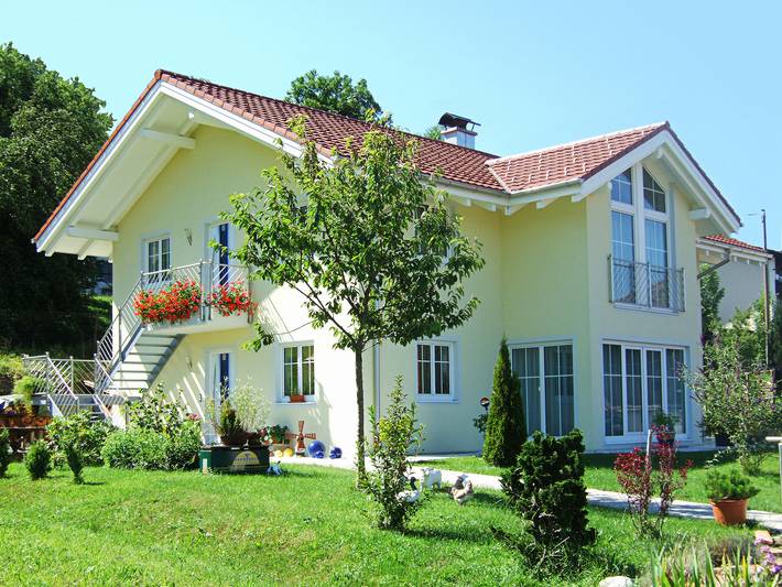 Ferienwohnung für 2 Personen, mit Seeblick in Aschau im Chiemgau