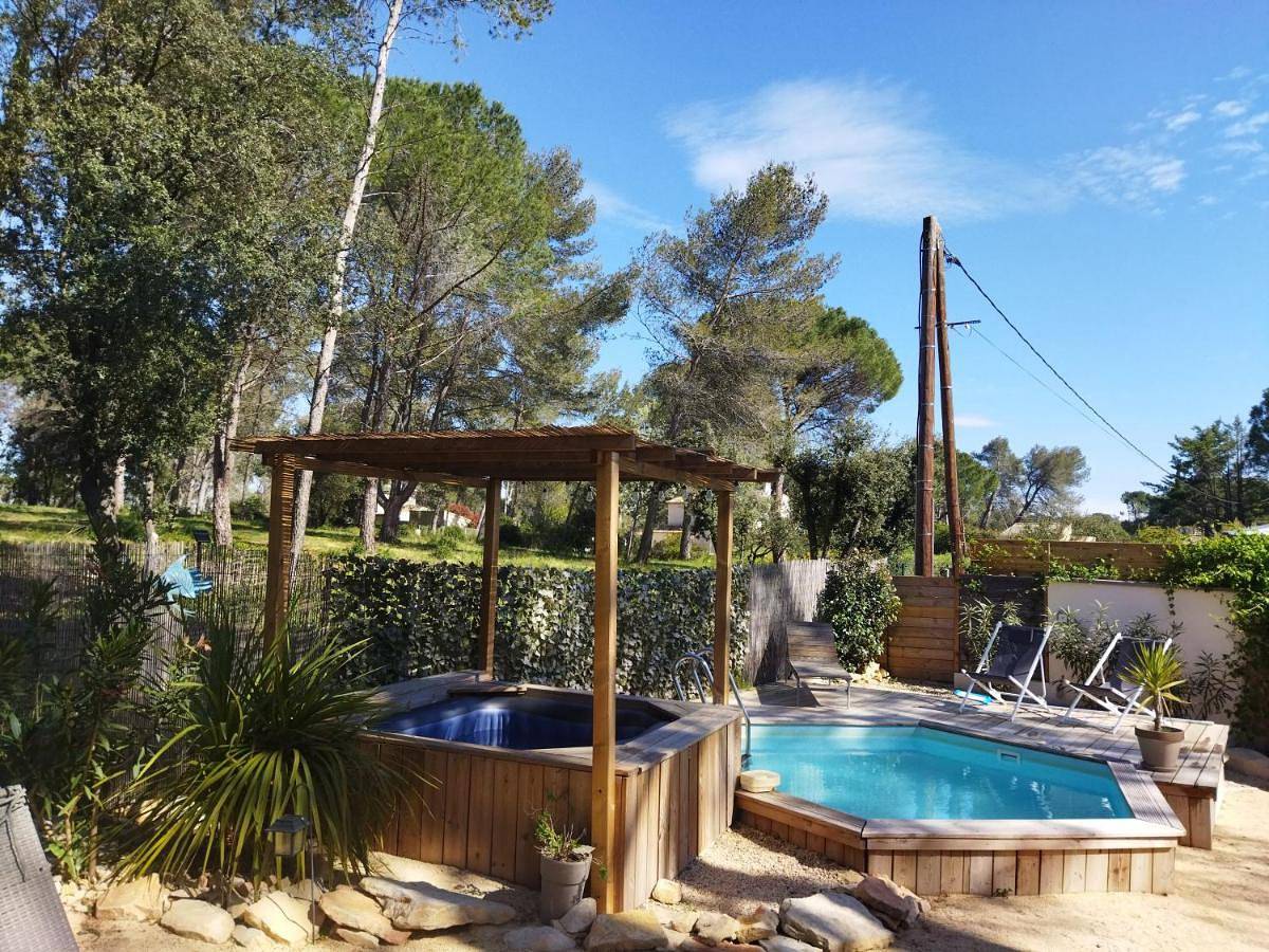Maison 5 Personnes En Garrigue - Piscine-Spa Privé in Langlade, Région de Nîmes