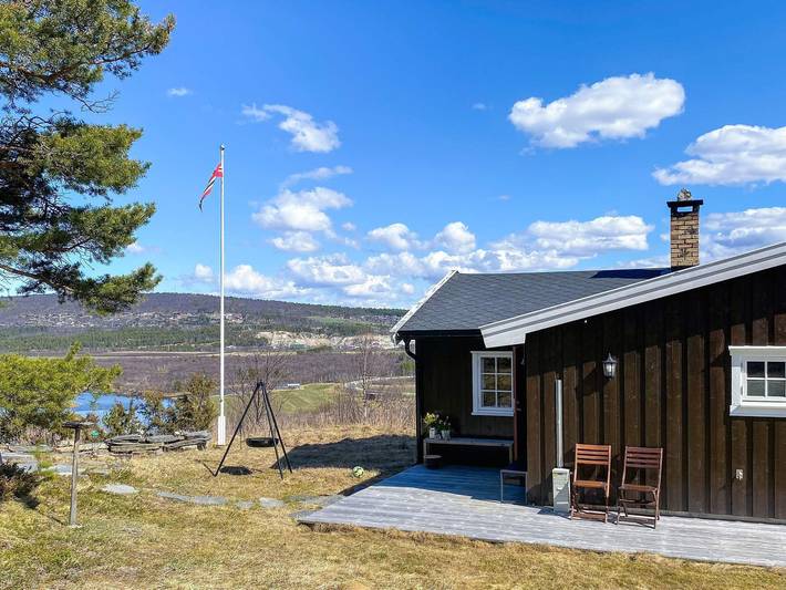 Feriehus for 6 personer, med terrasse, barnevennlig i Sør-Trøndelag