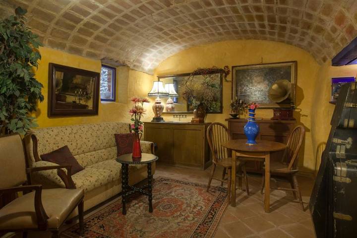 Hôtel pour 2 personnes, avec terrasse dans Peratallada - 4