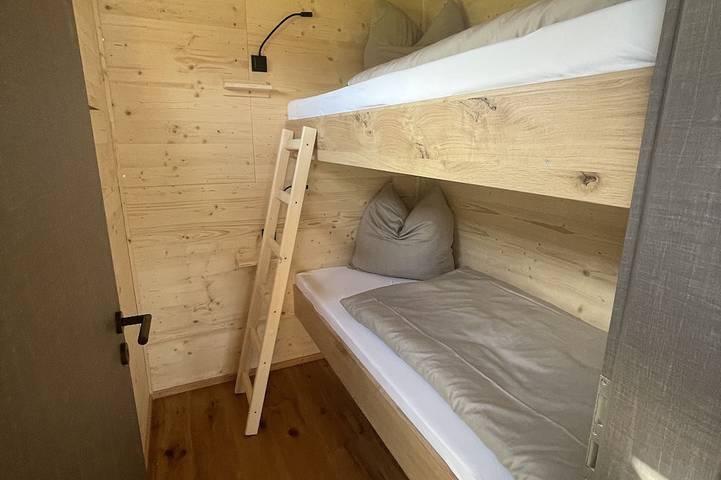 Chalet für 4 Personen, mit Terrasse und Whirlpool sowie Garten am Edersee - 2