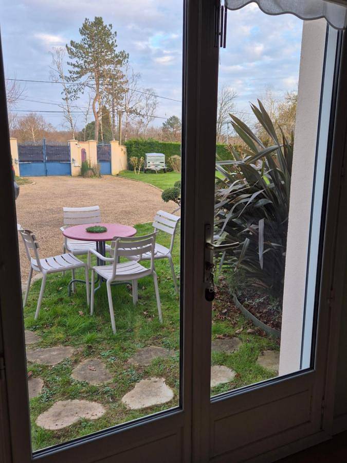 Gîte pour 2 personnes, avec jardin et vue à Nouaillé-Maupertuis - 2