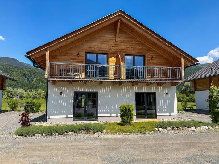 Ferienhaus für 6 Personen, mit Balkon und Terrasse sowie Garten