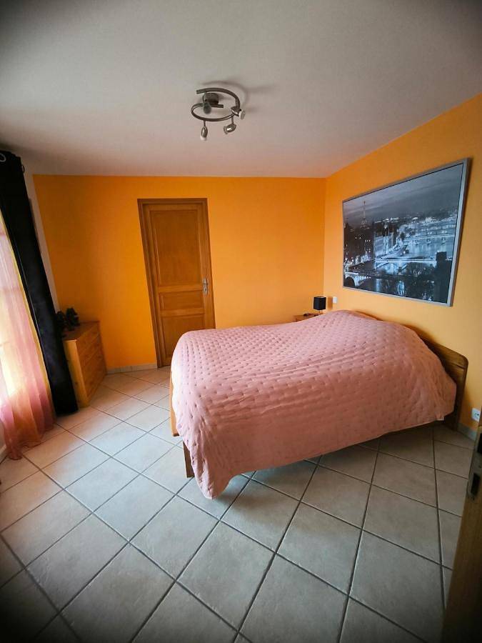 Appartement entier, One-Bedroom Apartment in Saint-Vallier-de-Thiey, Région de Cannes