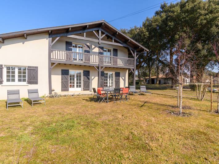 Ferienhaus für 10 Personen, mit Balkon und Terrasse sowie Garten in Lit-et-Mixe