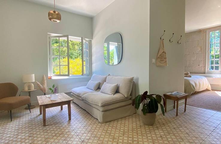 Gîte pour 2 personnes, avec piscine ainsi que jardin et vue à Saint-Clément-des-Levées - 4