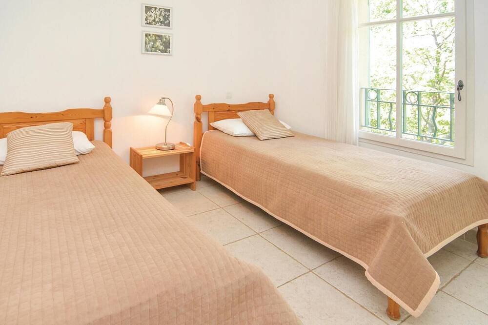 Amazing home in Saint Remy de Provence in Saint-Rémy-de-Provence, Arles region