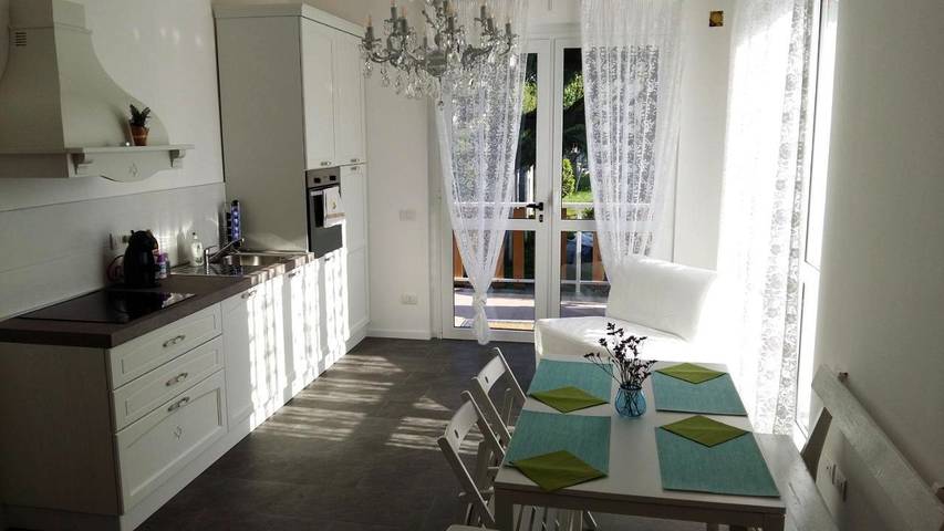 B&b per 2 persone, con Balcone e Giardino a Brugherio